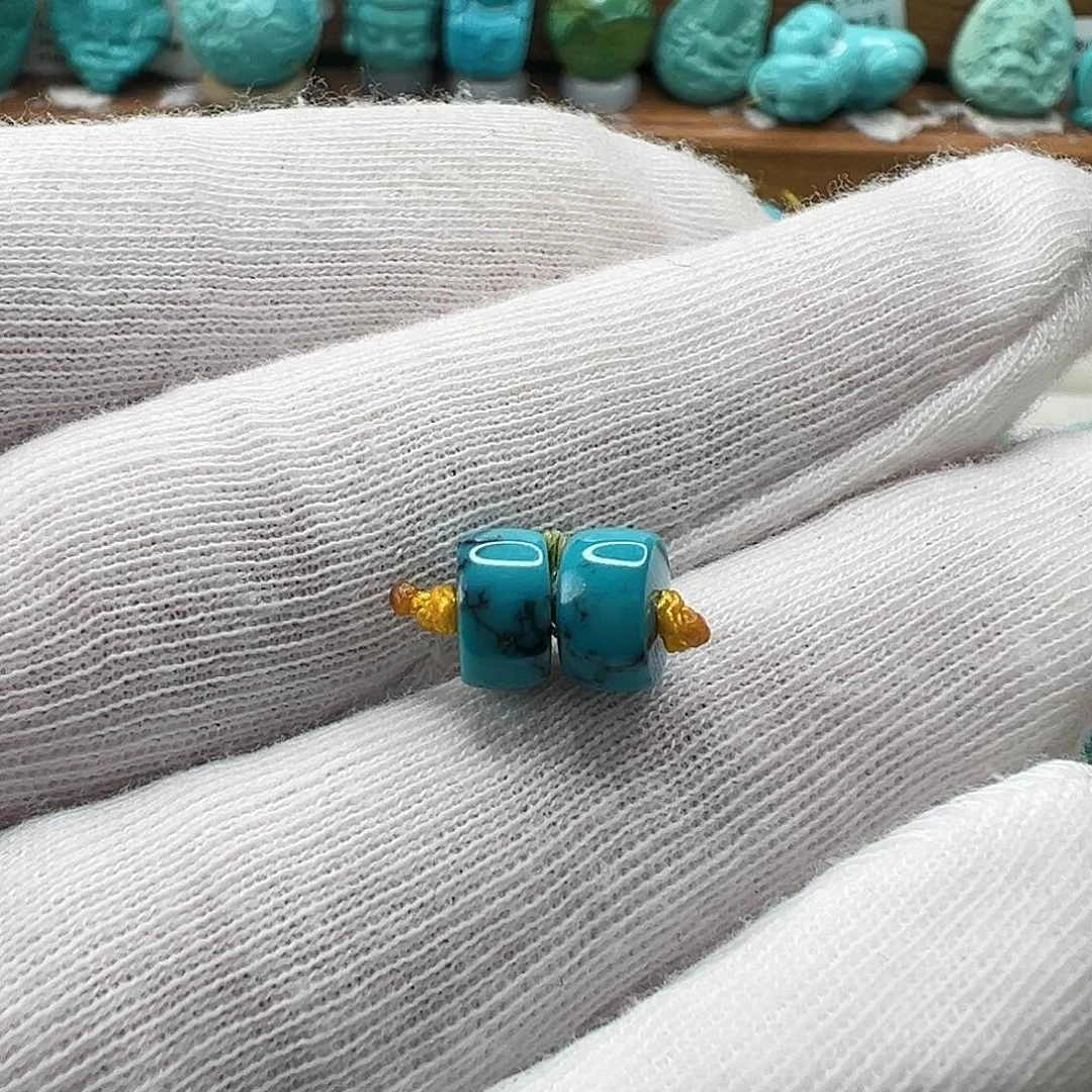 绿松石配饰未镶嵌