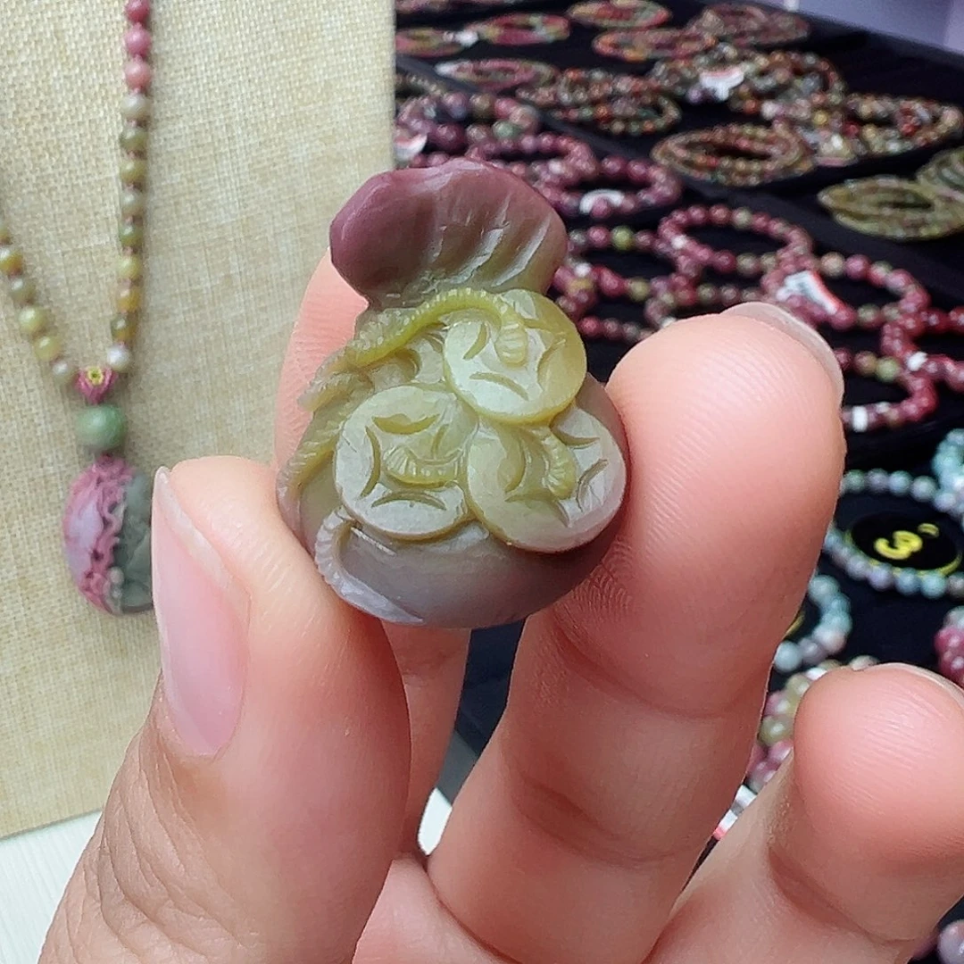 定制石英质玉定制未镶嵌盐源