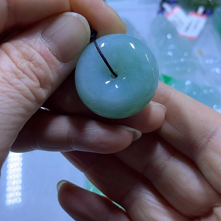 翡翠未镶嵌颈饰天然翡翠A货吊坠