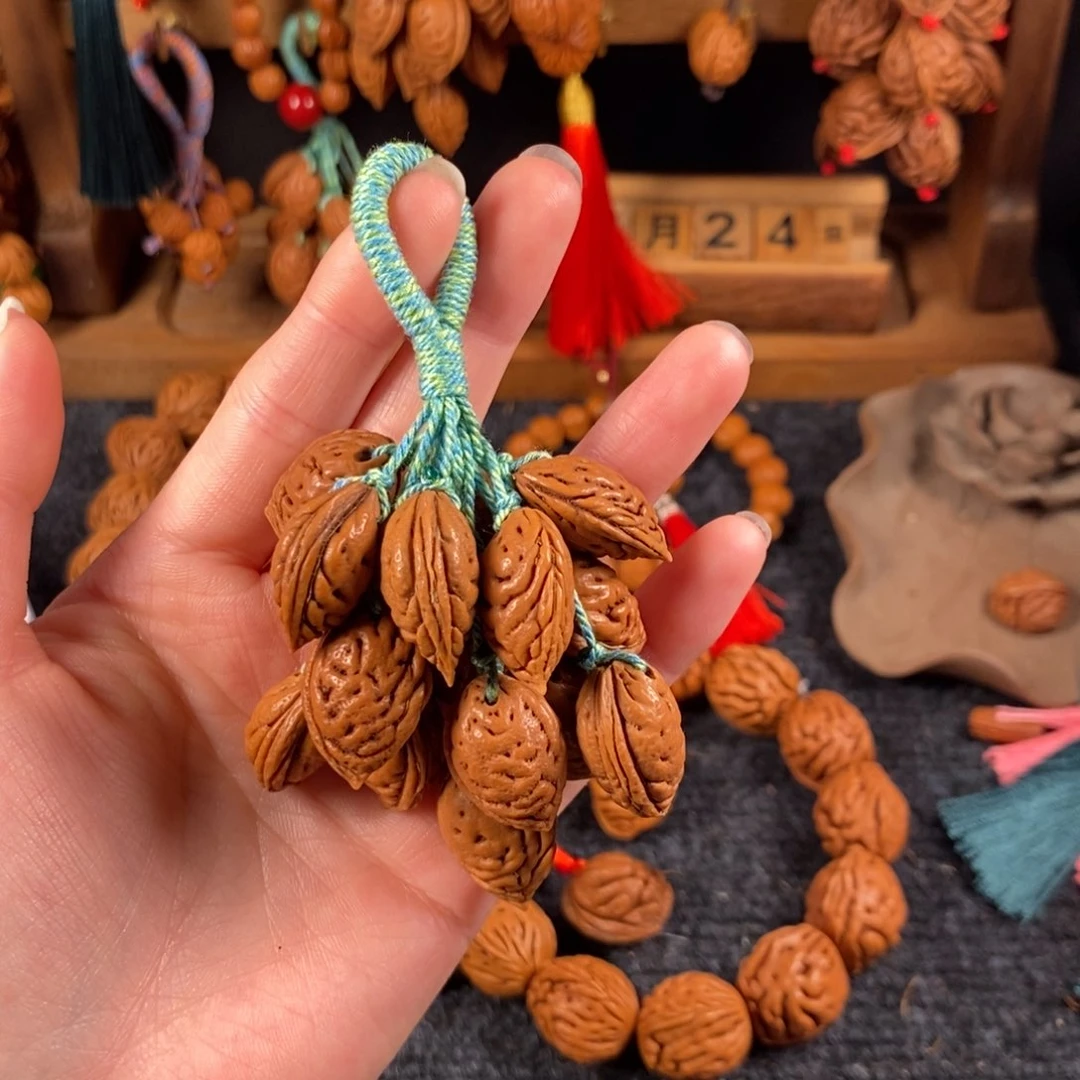 吊坠桃核桃枭挂件