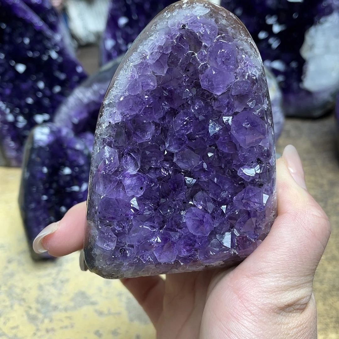 紫晶大型摆件（非配饰）未镶嵌