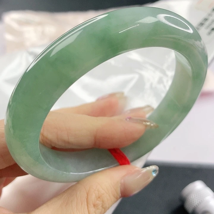 未镶嵌手镯翡翠，262