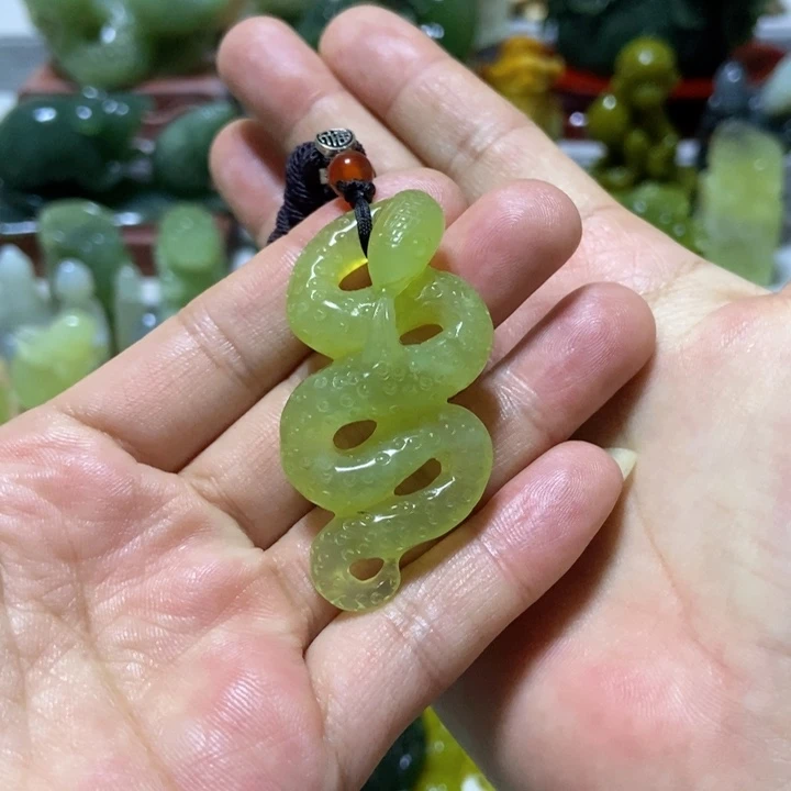 【闪购商品】蛇纹石玉挂件未镶嵌