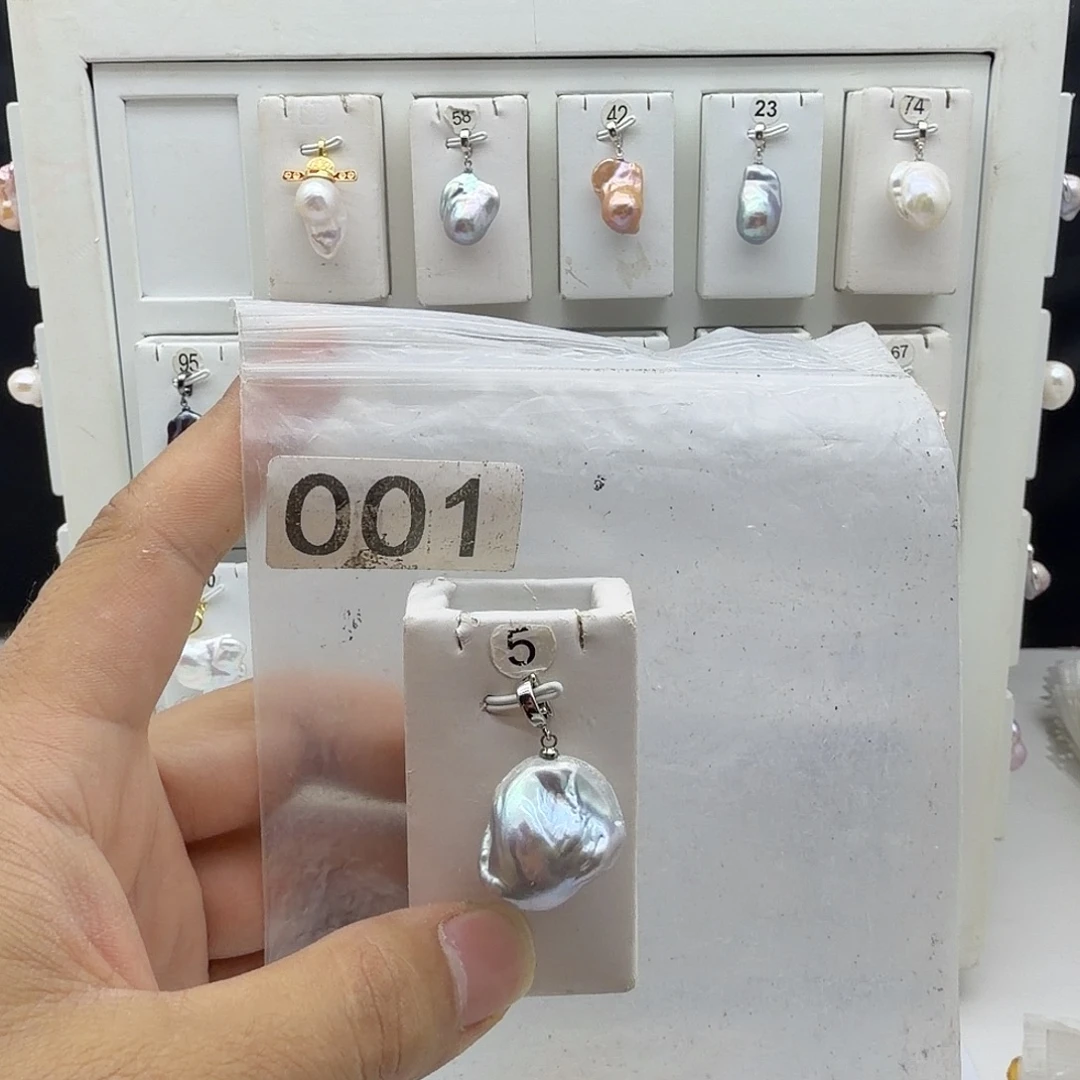 淡水珍珠合金颈饰