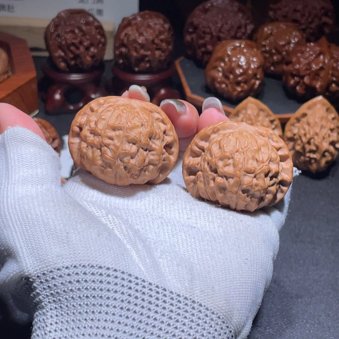 文玩核桃吊坠38.34石门元宝50792