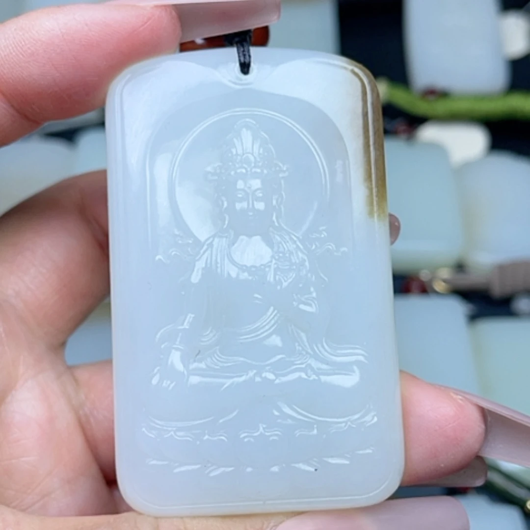 【闪购商品】颈饰未镶嵌和田玉
