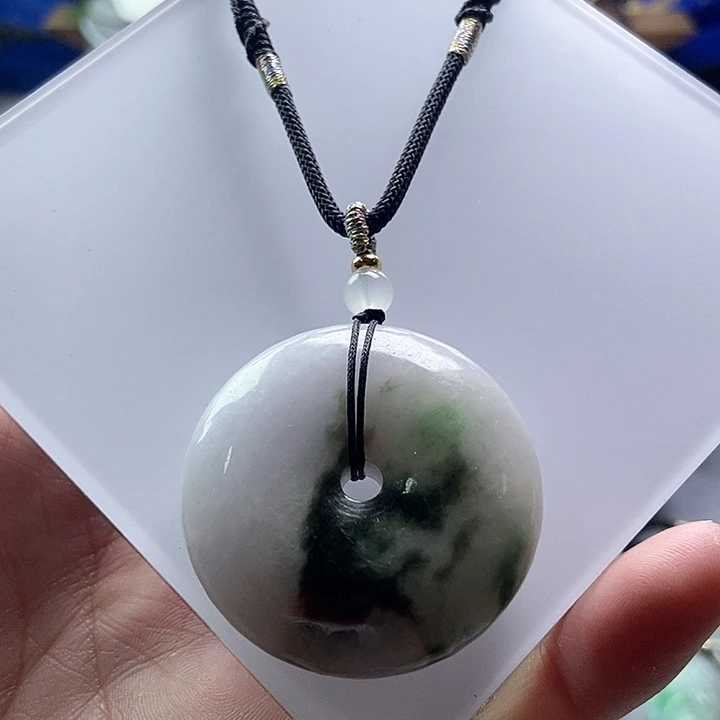 吊坠(赠链)未镶嵌翡翠