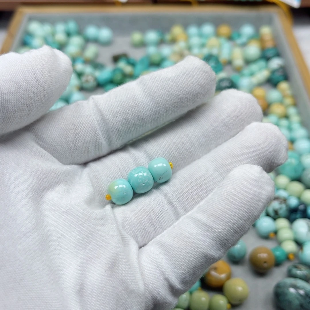 绿松石未镶嵌挂件