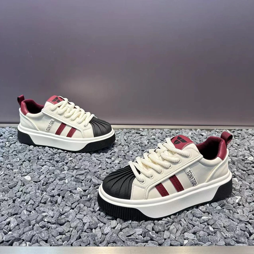 男士新款2025时尚百搭贝壳头低帮韩版板鞋舒适软底潮男运动休闲鞋