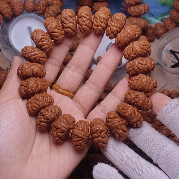 文玩核桃手串龙纹桃核