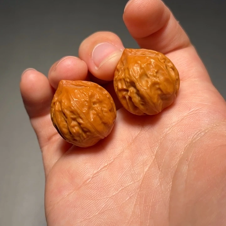 文玩核桃把件奶豆670