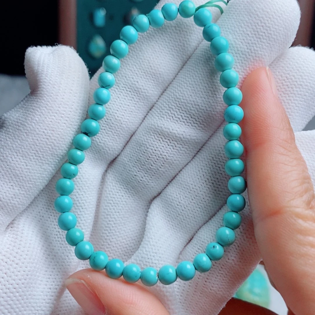 绿松石颈饰未镶嵌