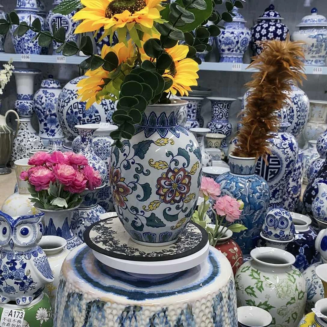 【闪购商品】摆件缠枝莲花瓶瓷器摆件…………………………