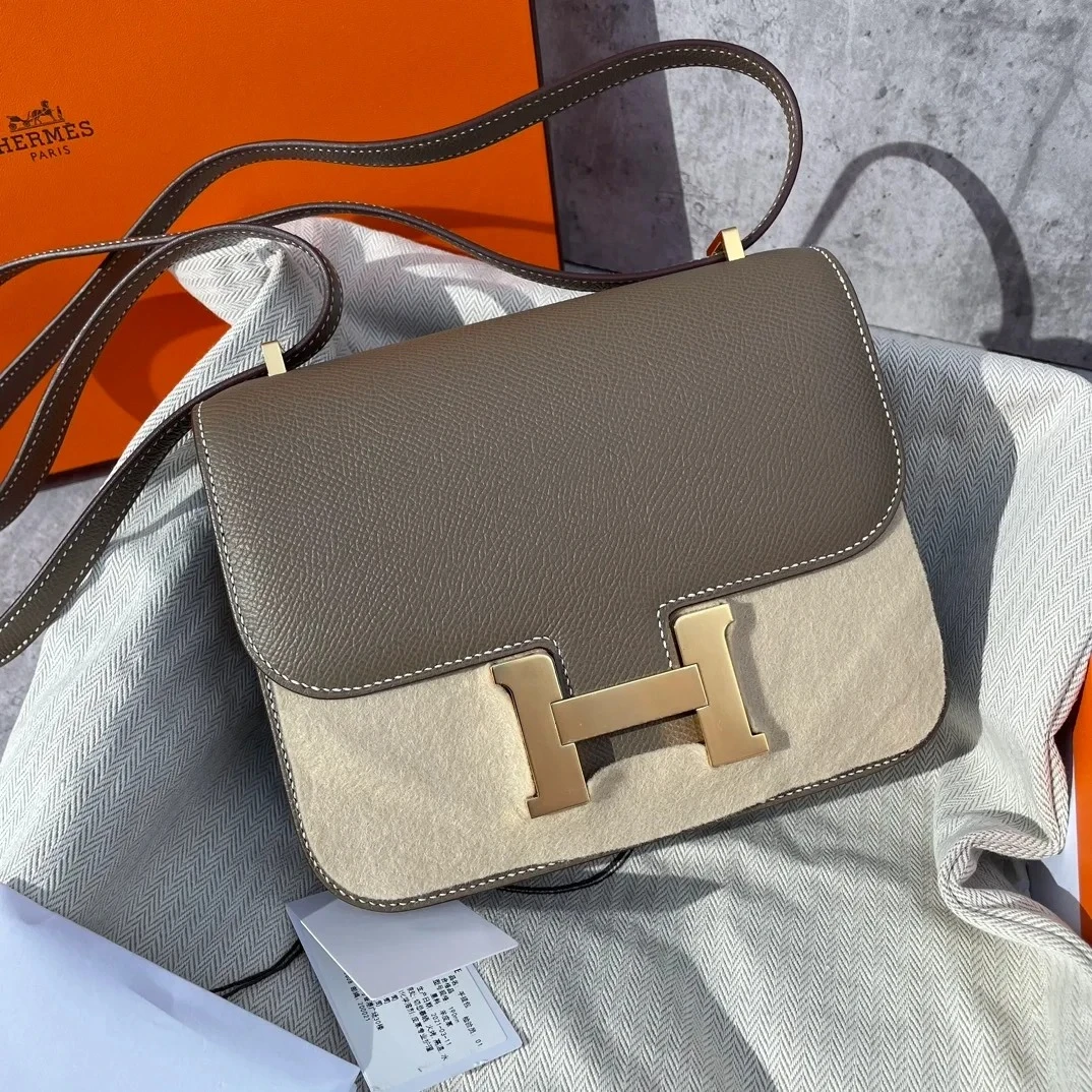 99新 Hermes/爱马仕 小花Jerry康康 19 Z刻 大象灰Ep皮 金扣包
