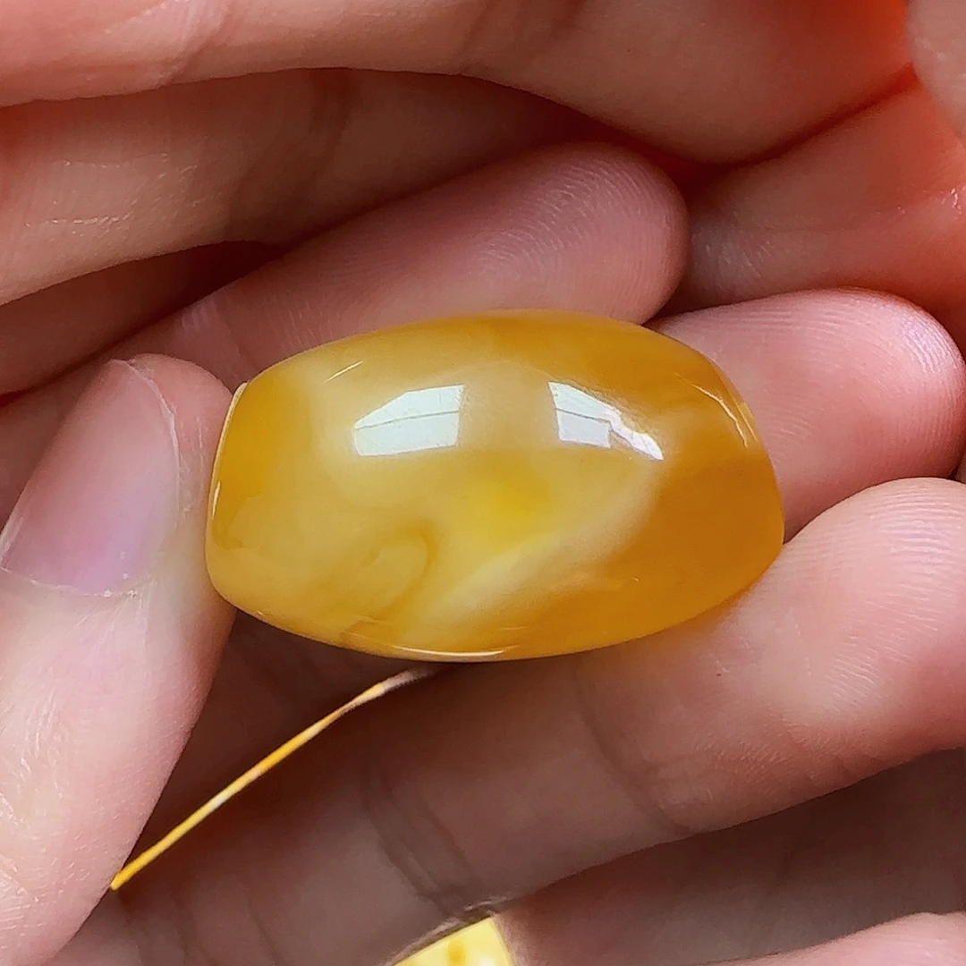 蜜蜡未镶嵌珠宝奇石