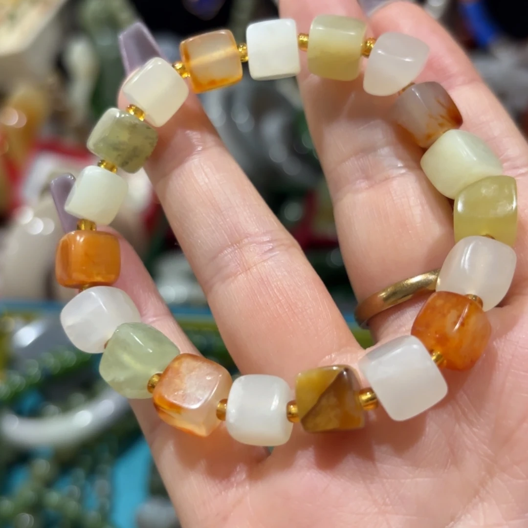 岫岩老玉（透闪石质玉）未镶嵌颈饰2885