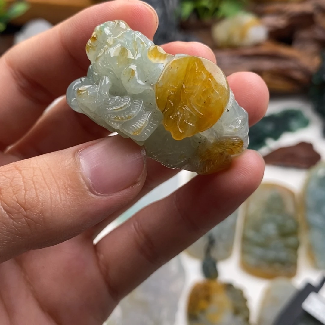 定制翡翠未镶嵌翡翠
