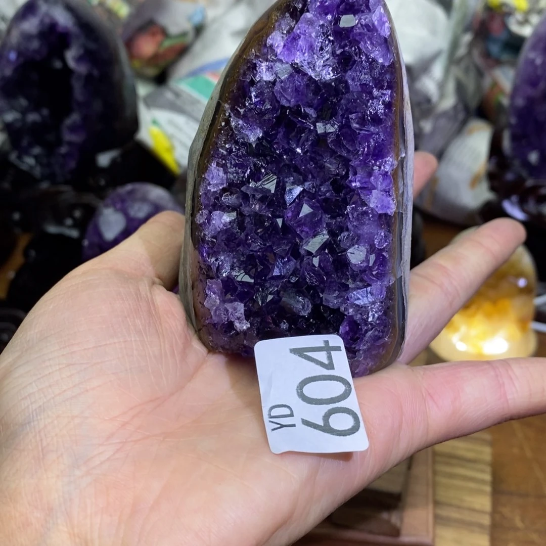 水晶大型摆件（非配饰）未镶嵌