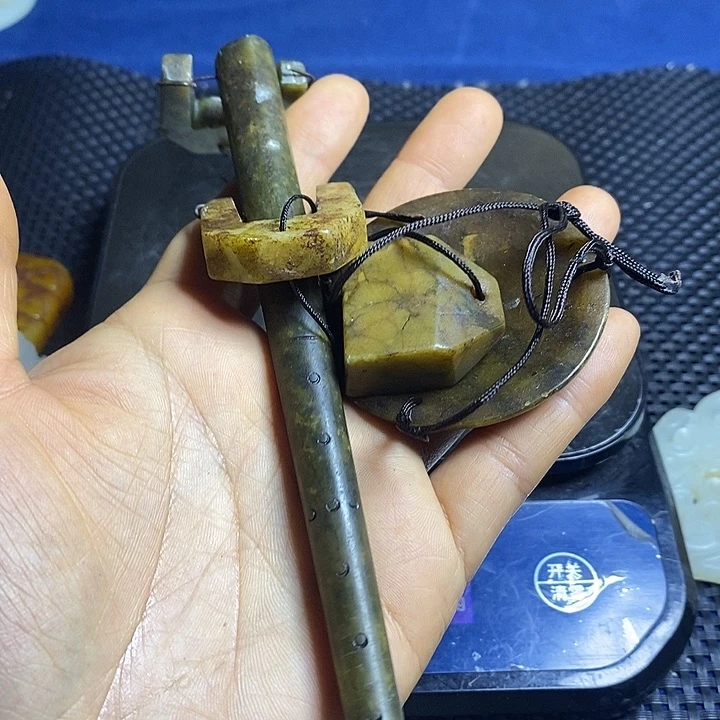 吊坠白玉菩提支持七天无理由