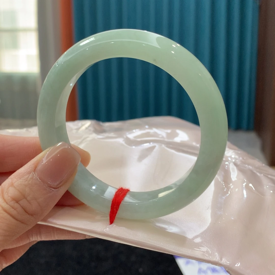 未镶嵌手镯翡翠完美者慎拍 圈口56