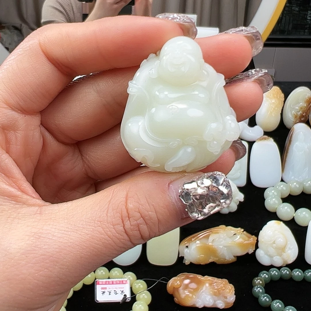 和田玉颈饰未镶嵌顺*