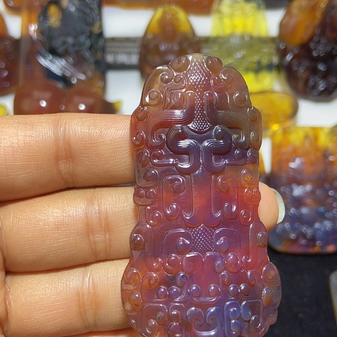 琥珀未镶嵌颈饰缅甸天然琥珀吊坠