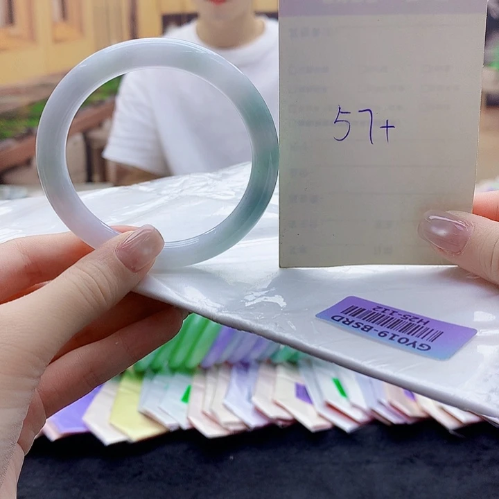 翡翠手镯未镶嵌fgg