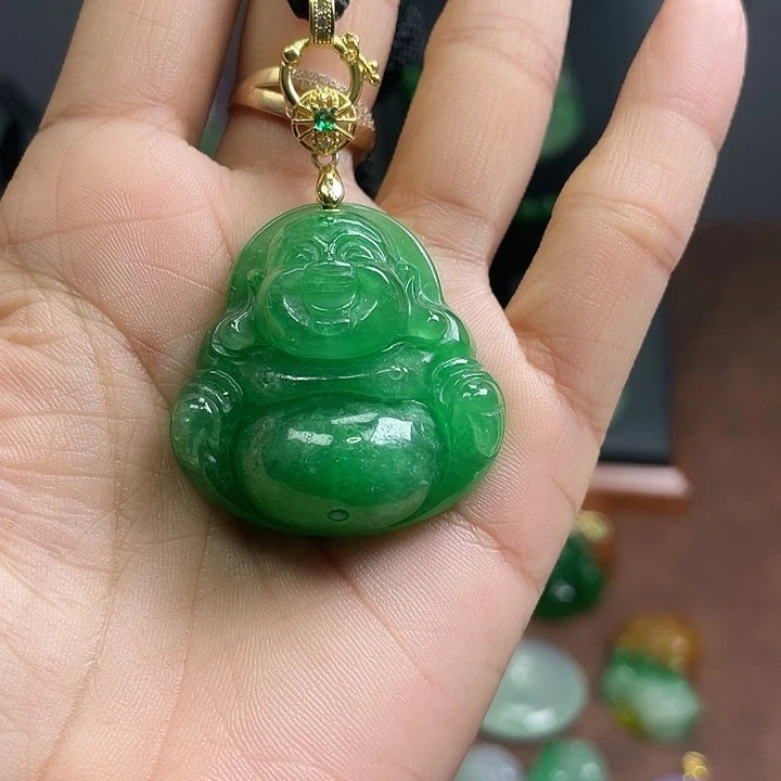 翡翠未镶嵌吊坠(赠链)