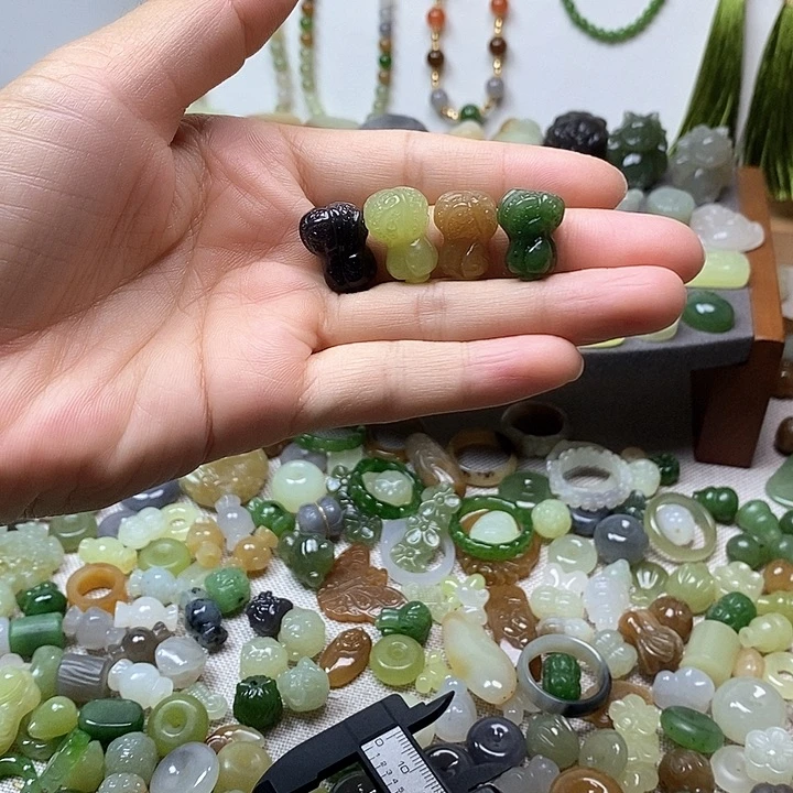 未镶嵌和田玉挂件98一个多样性发其一