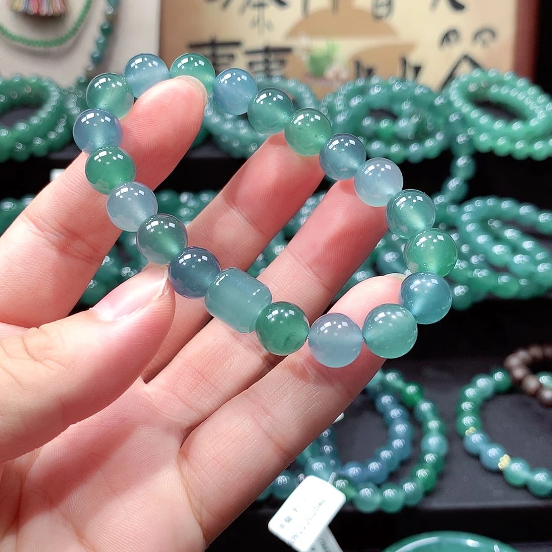 小****翡翠未镶嵌手链卡10