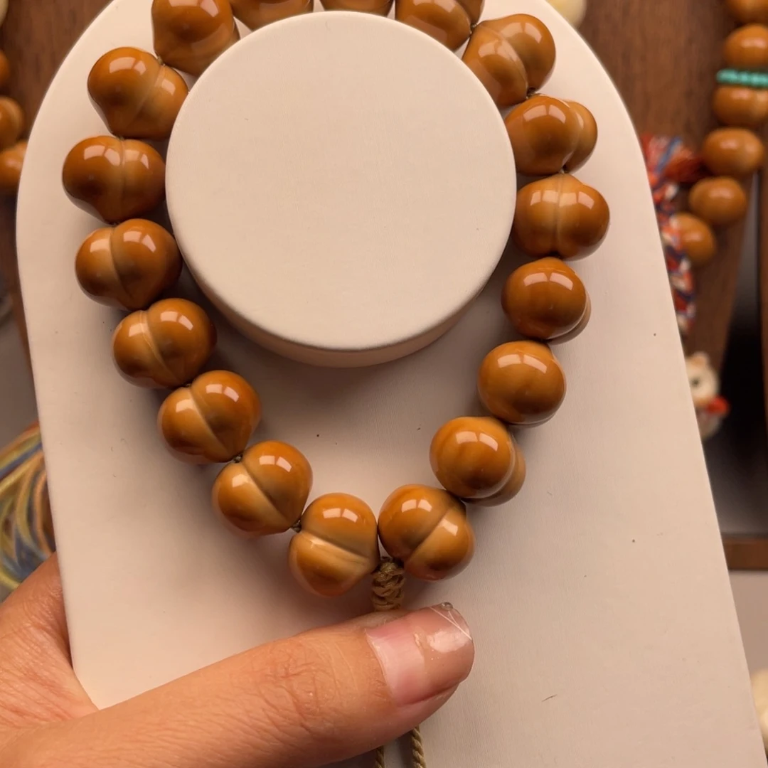 ****橱猴头核桃吊坠全品无暇毕业级爱心屁桃15.5尺寸