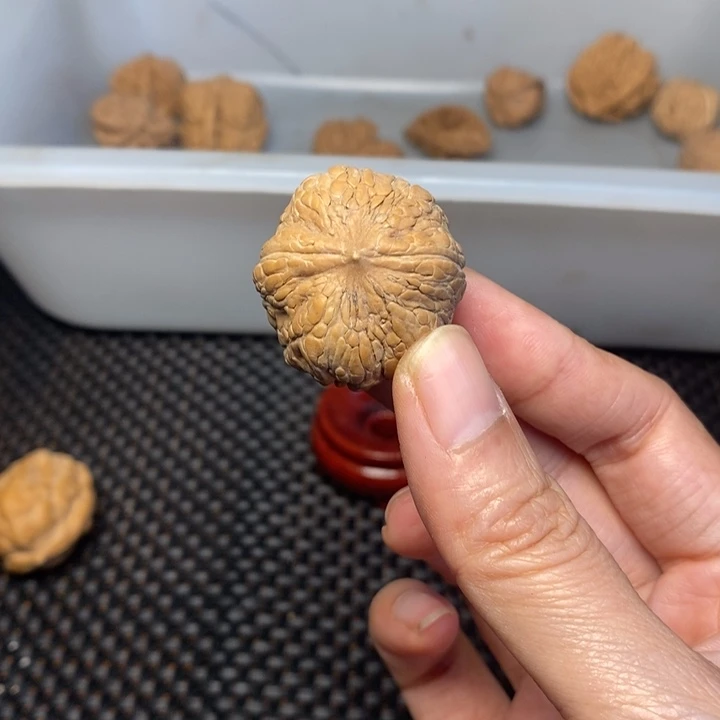 飞***觉吊坠文玩核桃文玩核桃异形单只