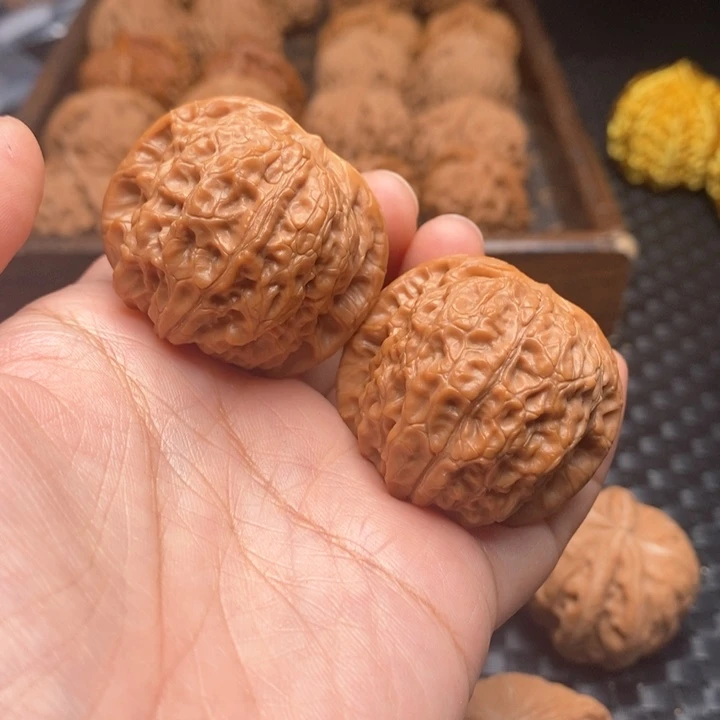 把件文玩核桃血麒麟