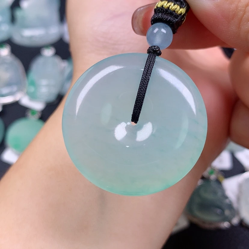 【闪购商品】翡翠未镶嵌颈饰扣子