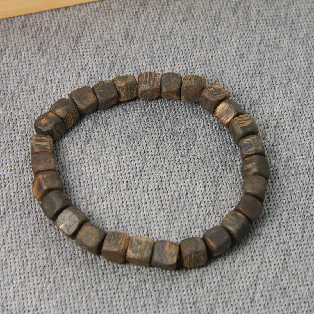 沉香霸王岭奇楠沉水级小方糖单圈手串9mm18CX2-055-4