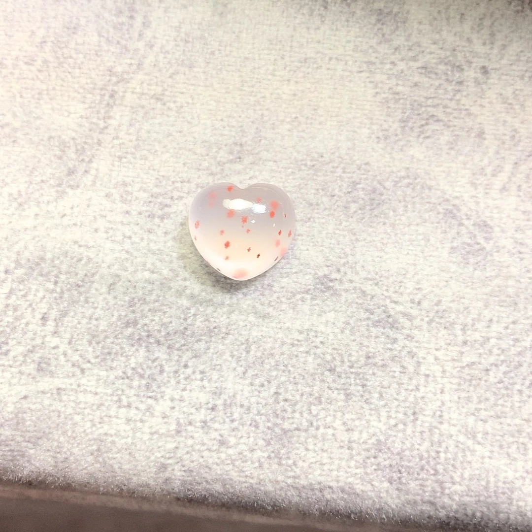 蔷***膀未镶嵌爱心玛瑙/玉髓