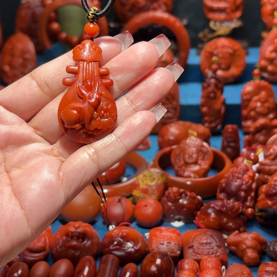 未镶嵌雕刻南红玛瑙