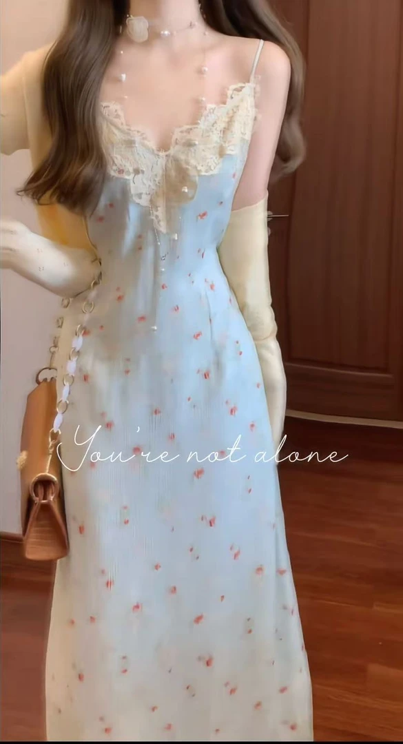 性感辣妹蕾丝拼接吊带连衣裙时尚气质小众设计感百搭开衫独特印花