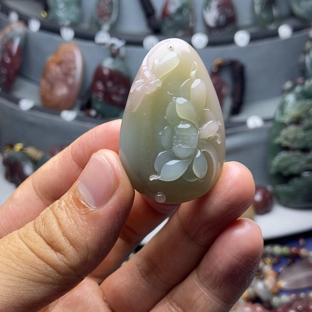 玛瑙/玉髓颈饰未镶嵌