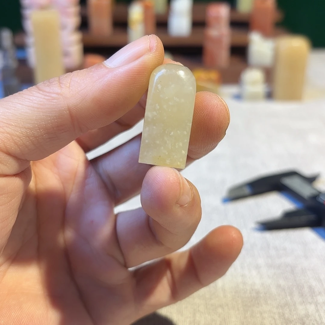 印石老挝石00000569