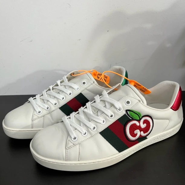 95新 GUCCI/古驰 37.5欧码苹果刺绣老花花卉板鞋/时尚/百搭/黑色