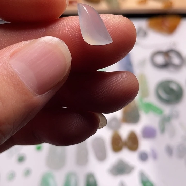 定制翡翠未镶嵌冰随行