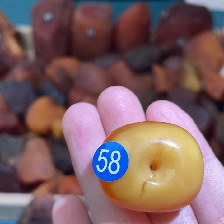 琥珀未镶嵌珠宝奇石扣子