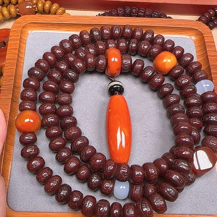 凤眼菩提吊坠凤眼菩提吊坠