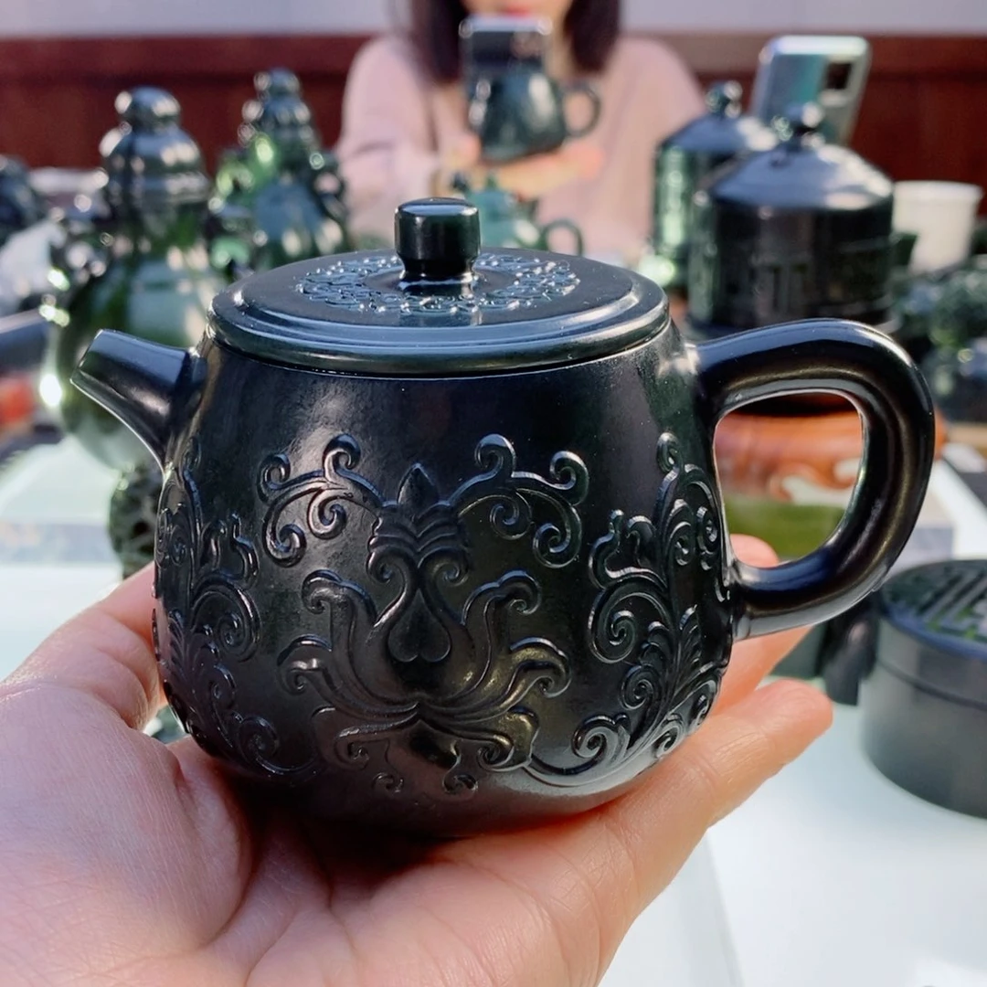 和田玉（青玉）摆件未镶嵌山****所微瑕