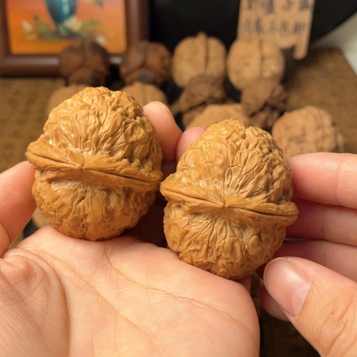 雪***走云南铁核桃默认微瑕57