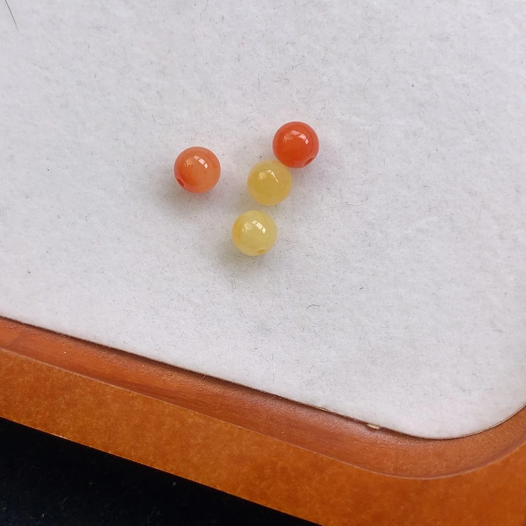 未镶嵌手串翡翠雪*?天然翡翠A货4颗
