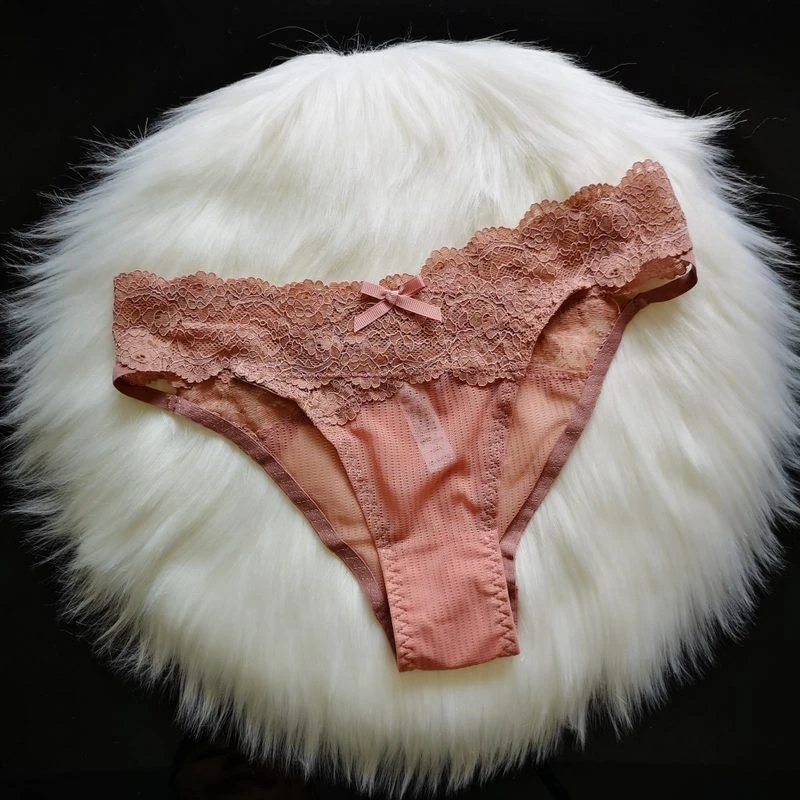 BAOSHIYI宝仕伊 内裤女性感蕾丝镂空低腰棉质底裆舒适透气三角裤