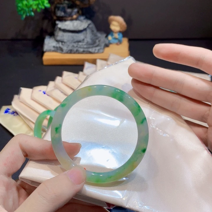 翡翠未镶嵌手镯翡翠手镯53圈口