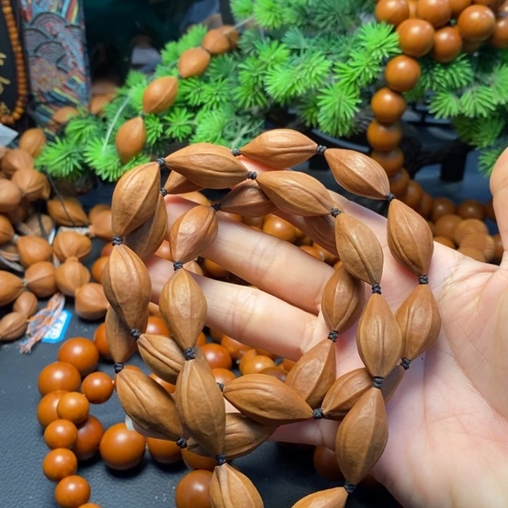 橄榄核手串1.35*2.6原籽28颗